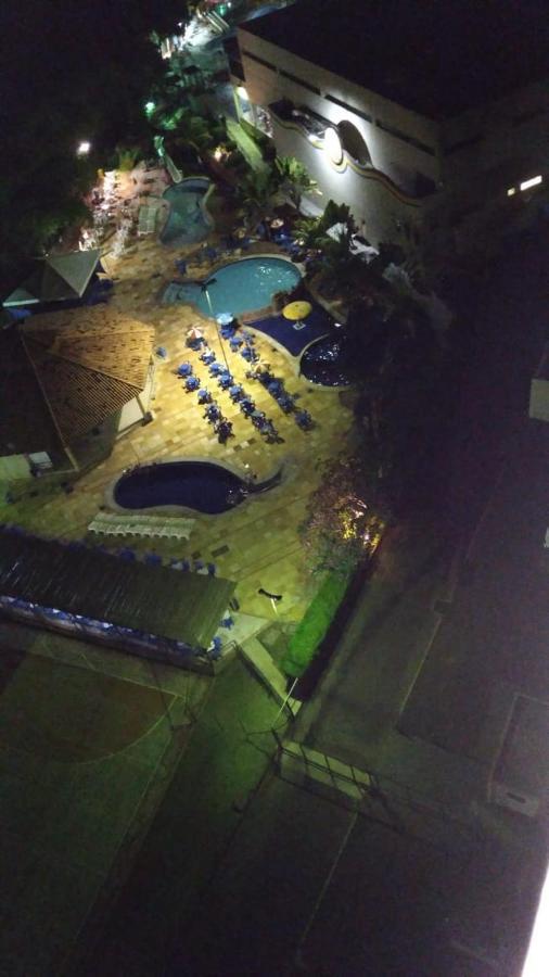 Hotel Golden Dolphin Resort - Flat No Decimo Andar Quarto Com Varanda Caldas Novas Buitenkant foto
